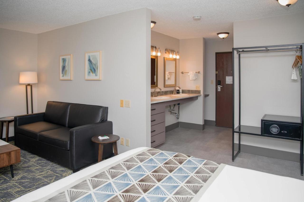 Surestay Plus By Best Western Montrose Bagian luar foto