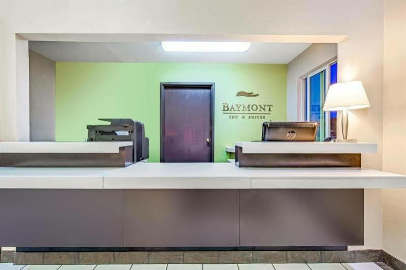 Surestay Plus By Best Western Montrose Bagian luar foto